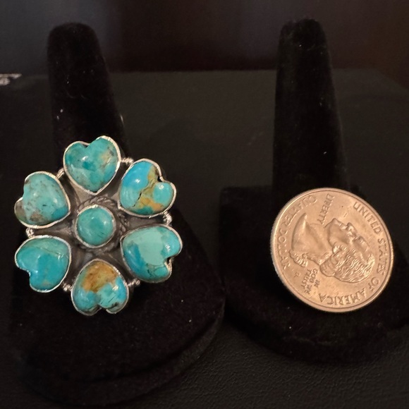 Genuine, Turquoise and sterling silver Heart Cluster Ring - Picture 5 of 6